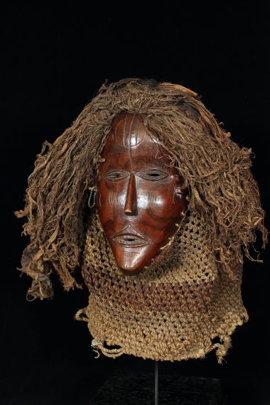 Luvale Mask Red