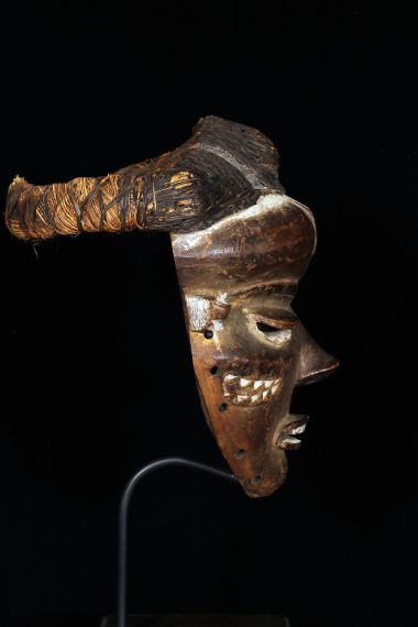 Pende Mbuye Mask