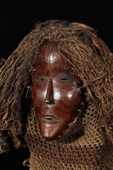 Luvale Mask Red